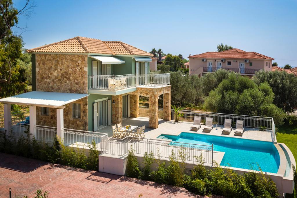 Afrodite Luxury Villa Svoronata Exterior photo