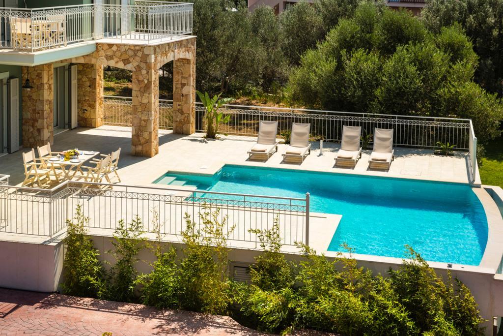 Afrodite Luxury Villa Svoronata Exterior photo