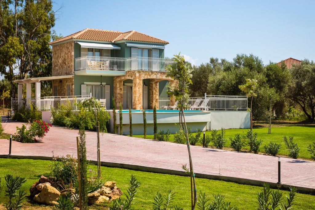 Afrodite Luxury Villa Svoronata Exterior photo